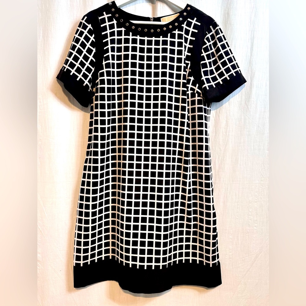 MICHAEL KORS - Geometric Shift Dress Sz 12 Zipper - BLACK WHITE